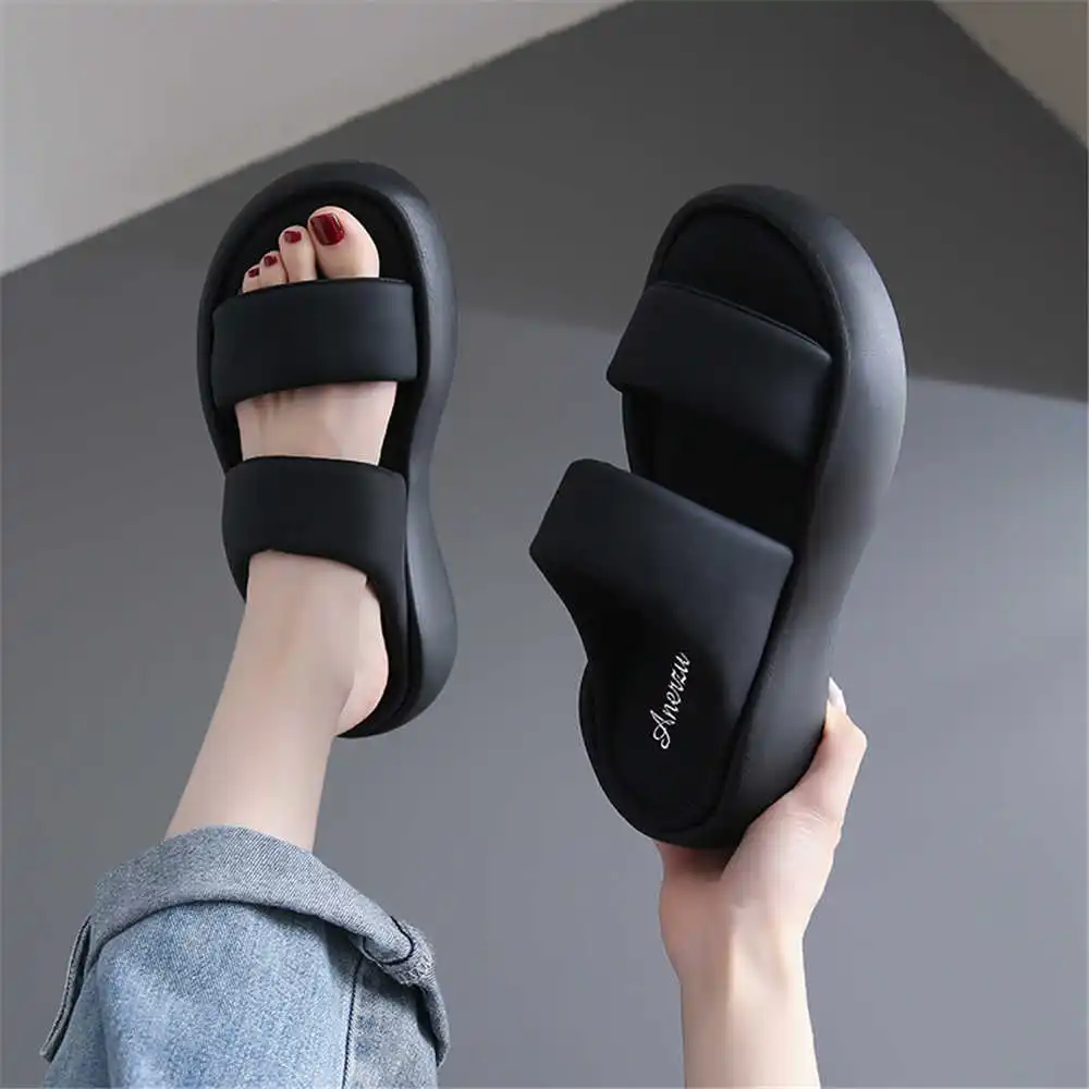 Size 39 Strips Summer Shoes Sa - огляд і ціна Difference Pilates And Yoga